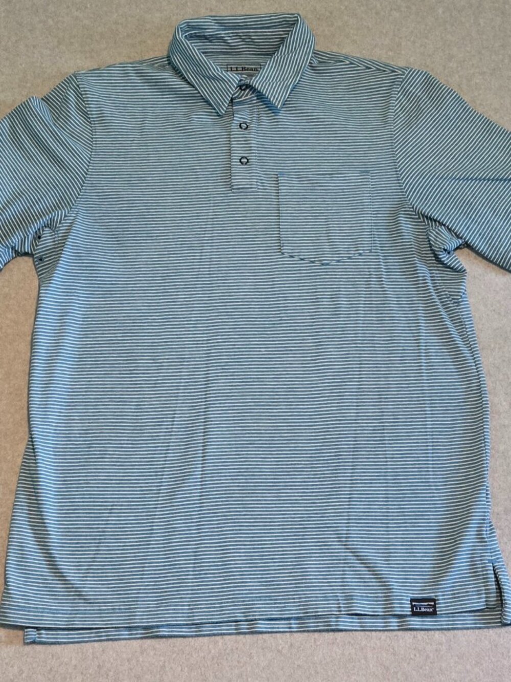 LL Bean Men's Polo Shirt Medium Blue Slightly Fitted with Pocket